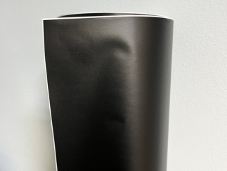 Черная матовая самоклеящаяся пленка для оклейки авто, (виниловая+ПВХ) CarLux+ 1,52м